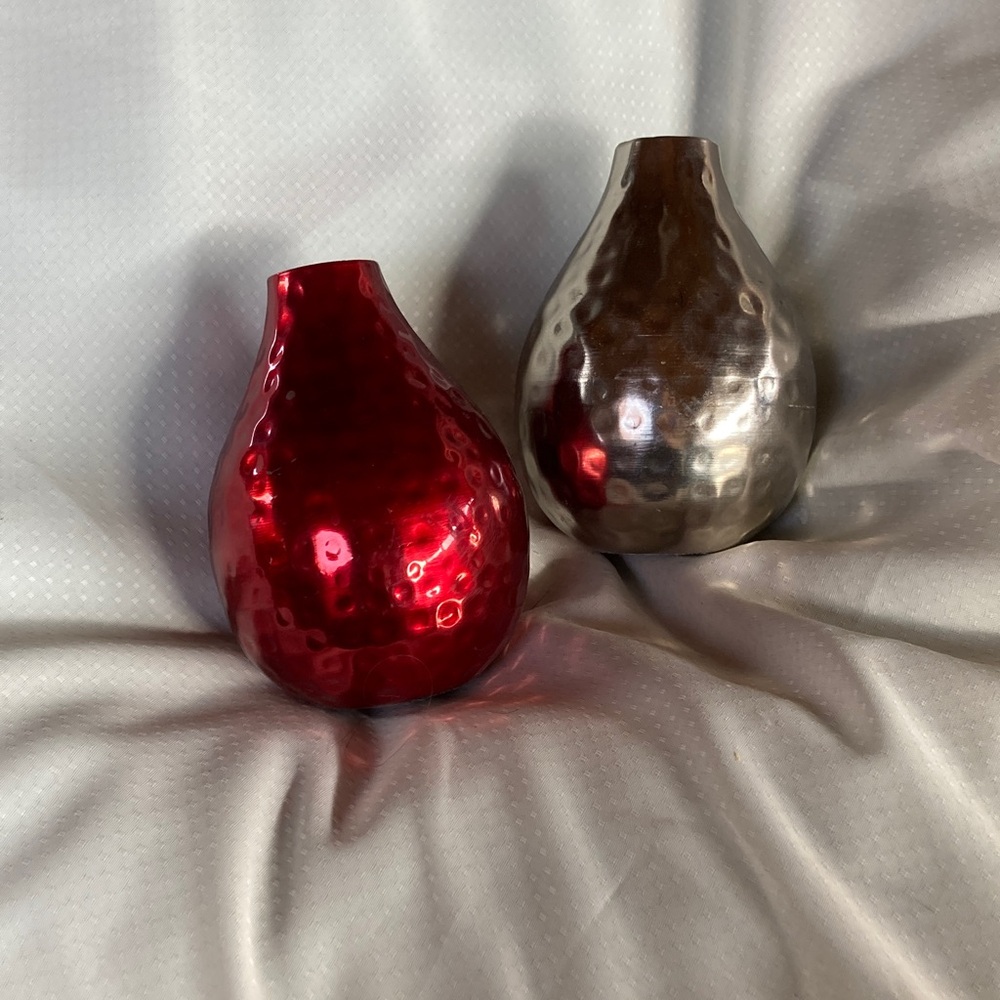 Elegant Red and Silver Hammered Vases Set of 2